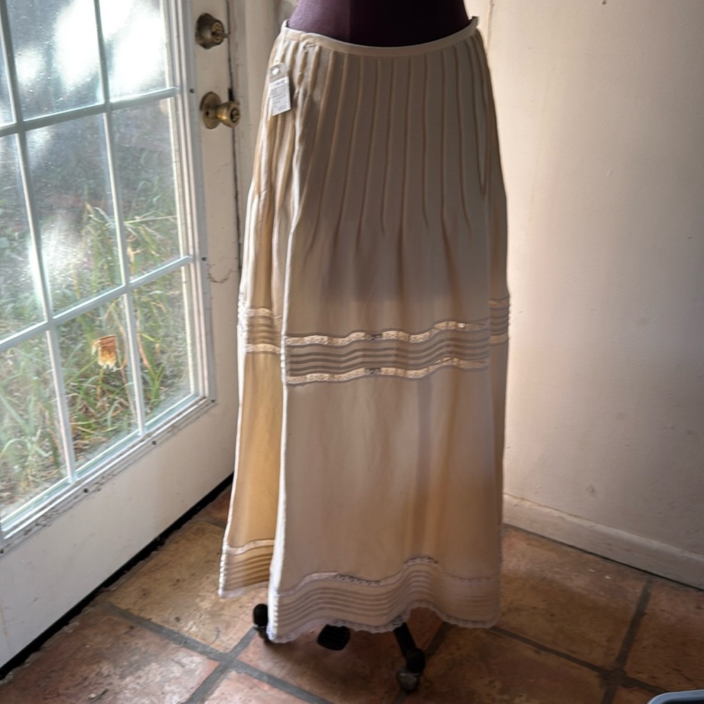Oscar de la Renta beige maxi skirt 6 NWT